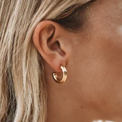 Atolea Jewelry Earrings<Chunky Huggie Hoop Earrings