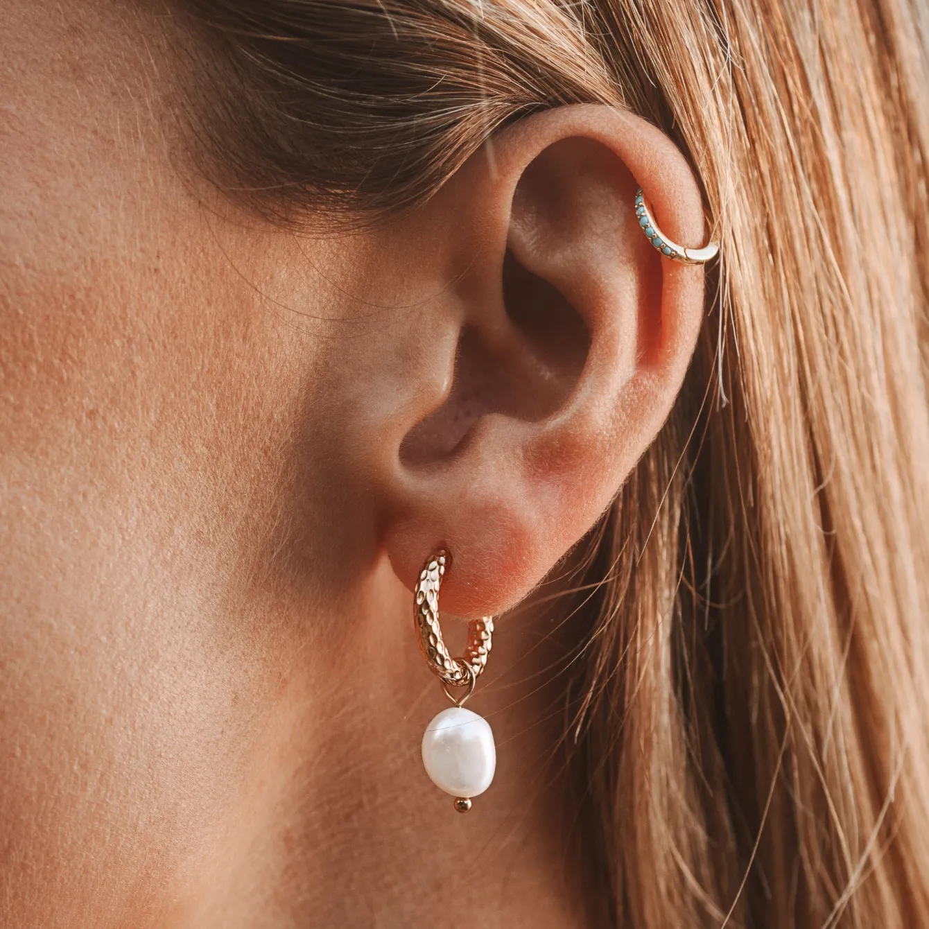 Atolea Jewelry Earrings|Pearls<Hammered Pearl Hoop Earrings